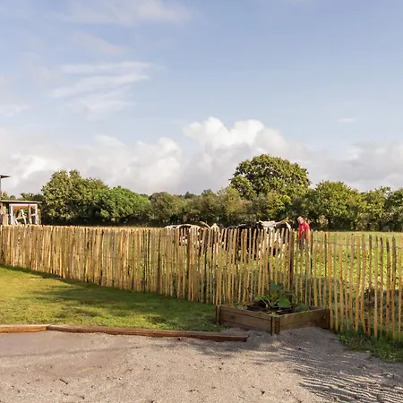 Holiday home Maison Bretonne Renovee Pres De La Avec Jardin, Terrasse Et Equipements Modernes - Fr-1-306-1197 Guerande